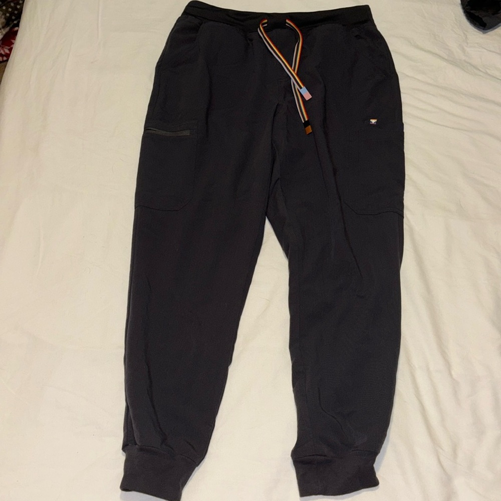 Figs gray joggers size L